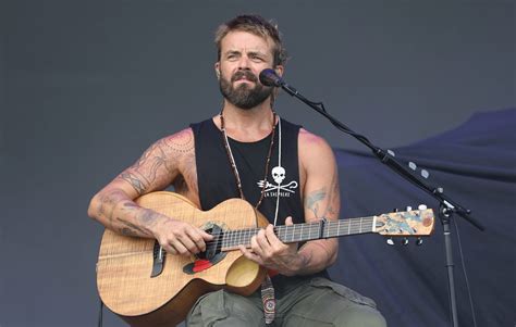 Xavier Rudd Konsert – En Sångfestival Med Djupt Spirituell Energi!